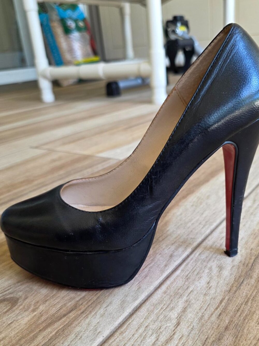 Christian Louboutin Bianca Black Leather Pumps Shoes Eur. 39